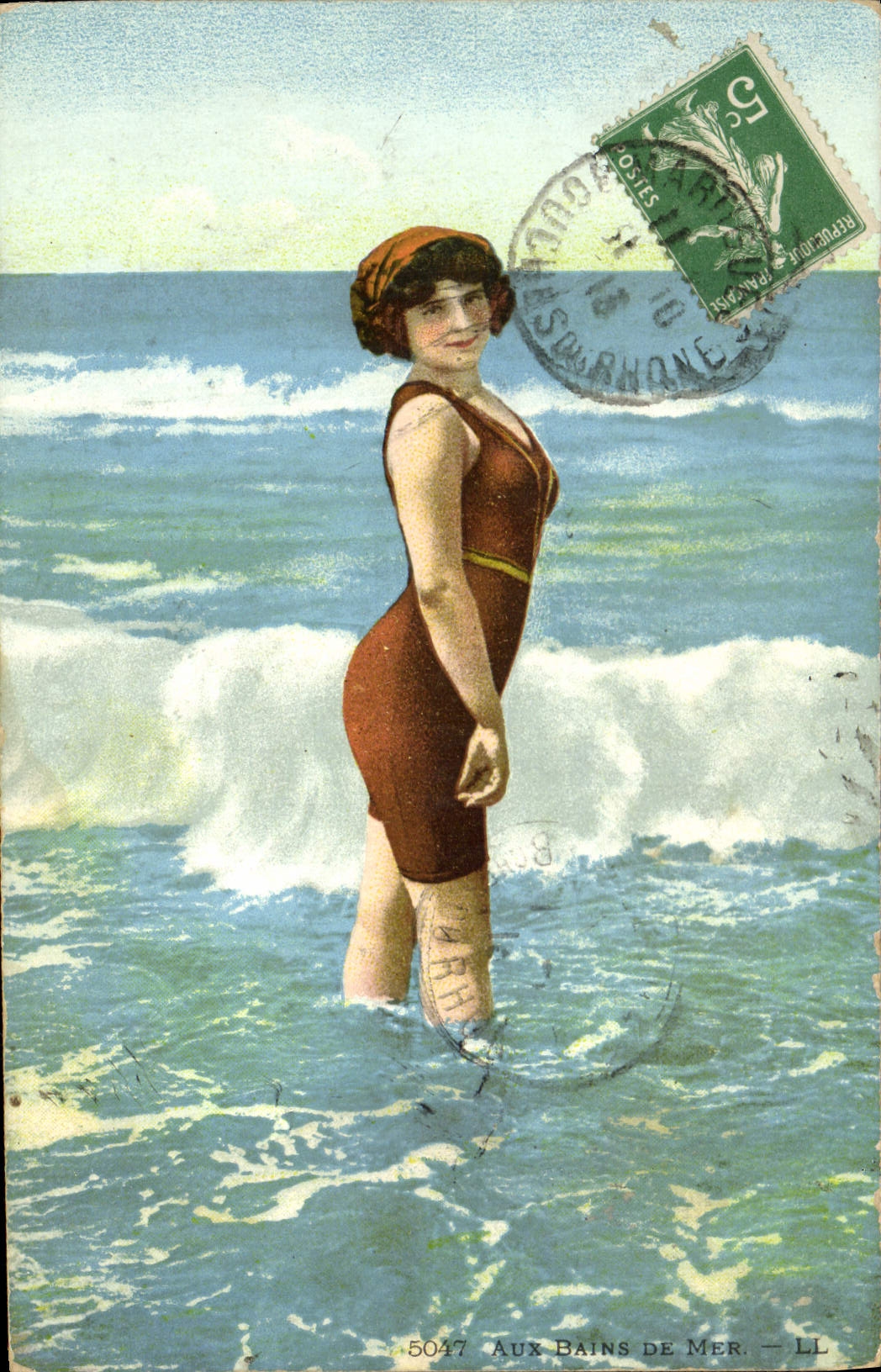 CPA Femme Maillot de Bains 