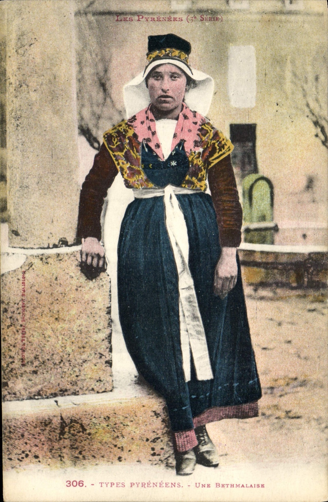 CPA Folklore Une Bethmalaise 
