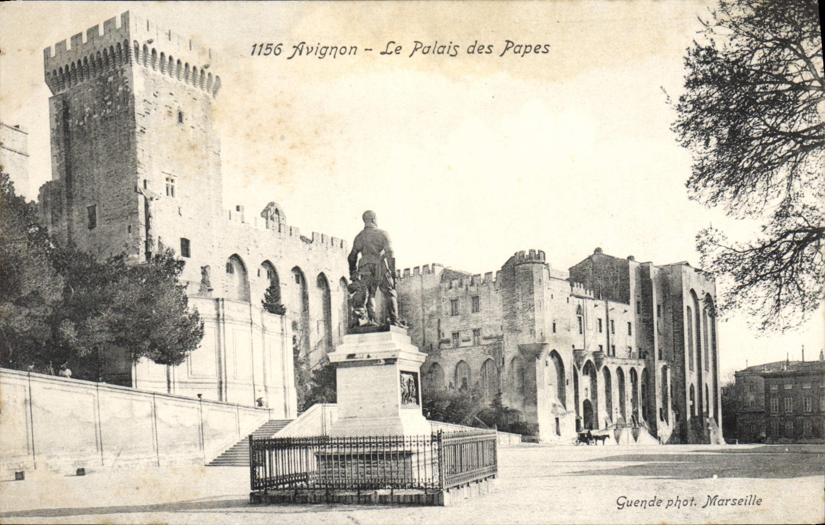 CPA Avignon Le Palais Des Papes