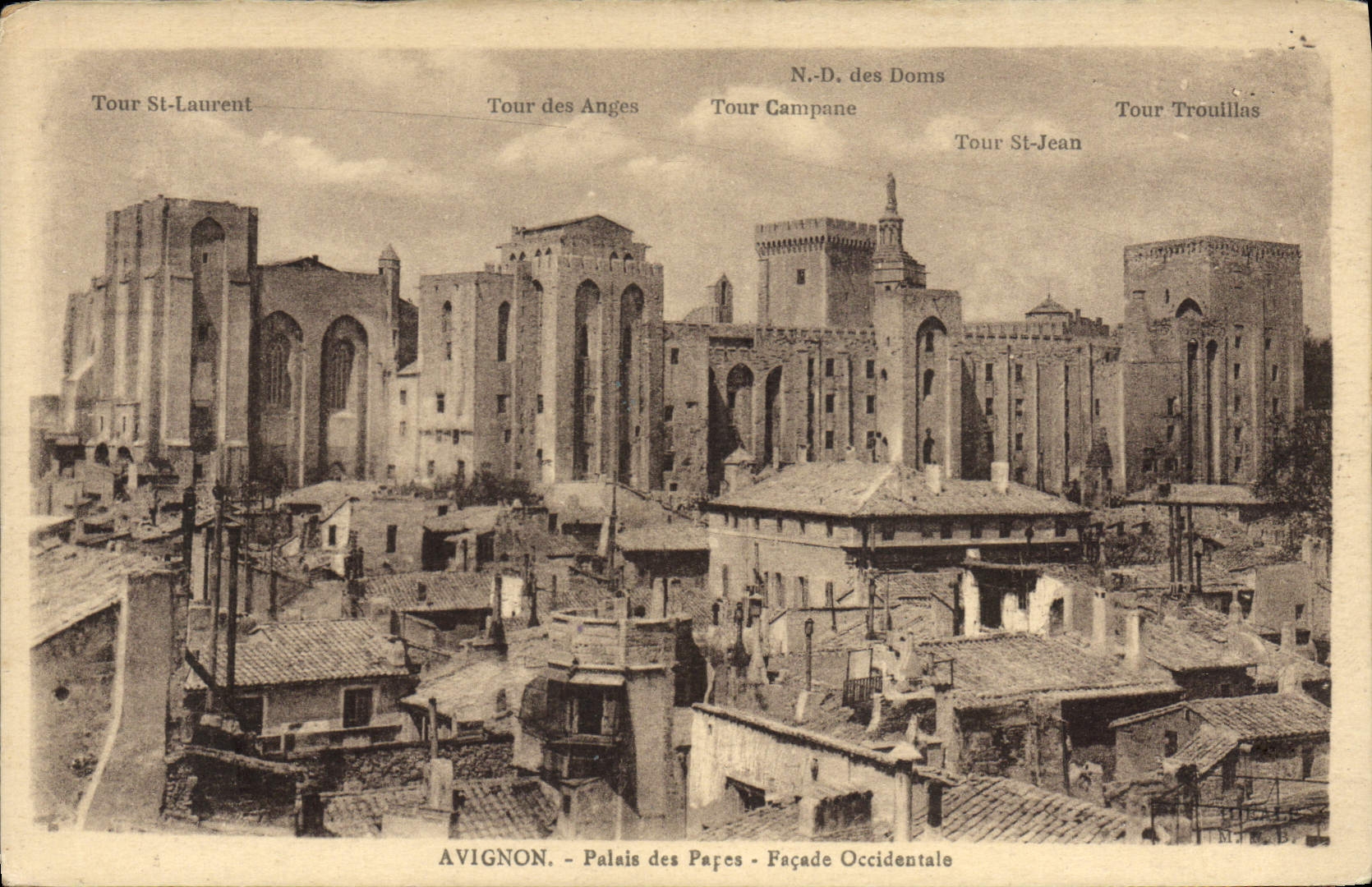 CPA Avignon Palais Des Pares