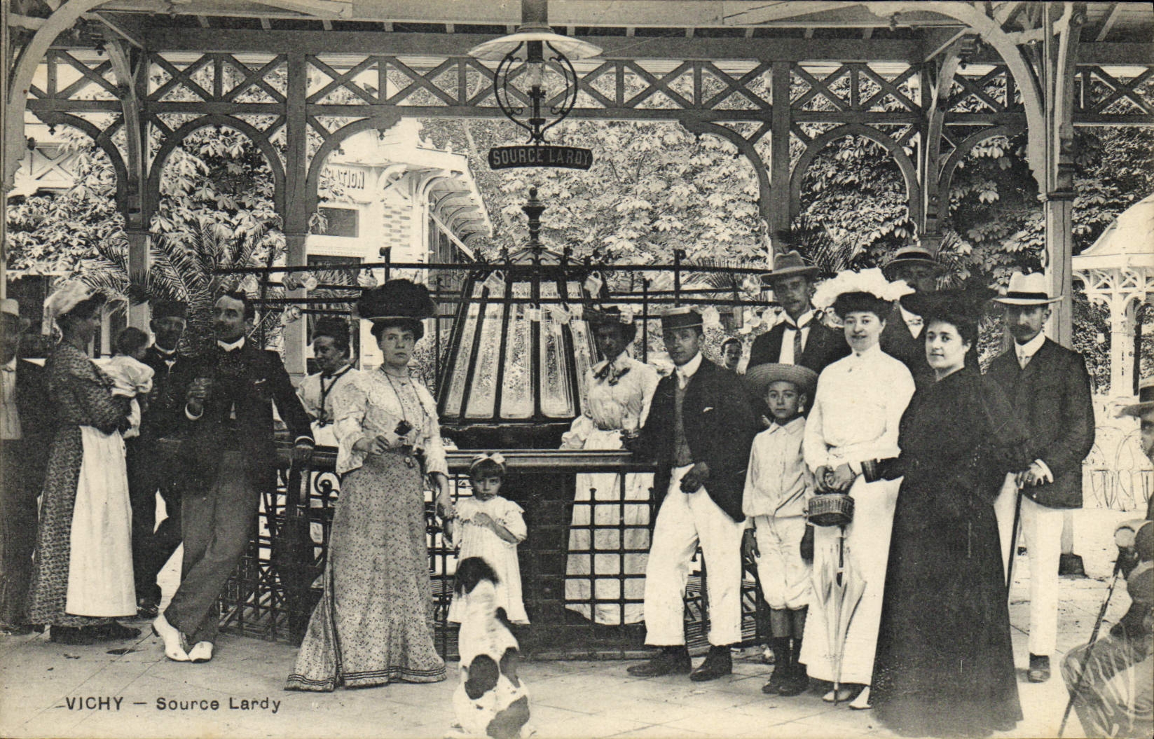 Vichy — Source Lardy — Éditeur inconnu, n° de série non visible