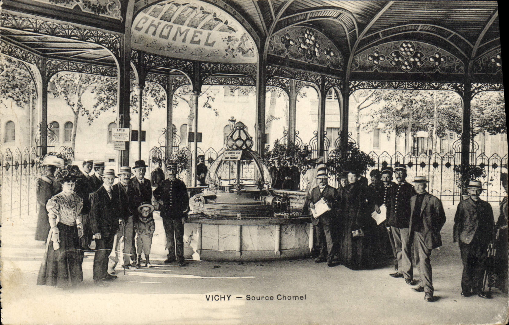 Vichy — Source Chomel — éditeur Vichy, n° de série non visible