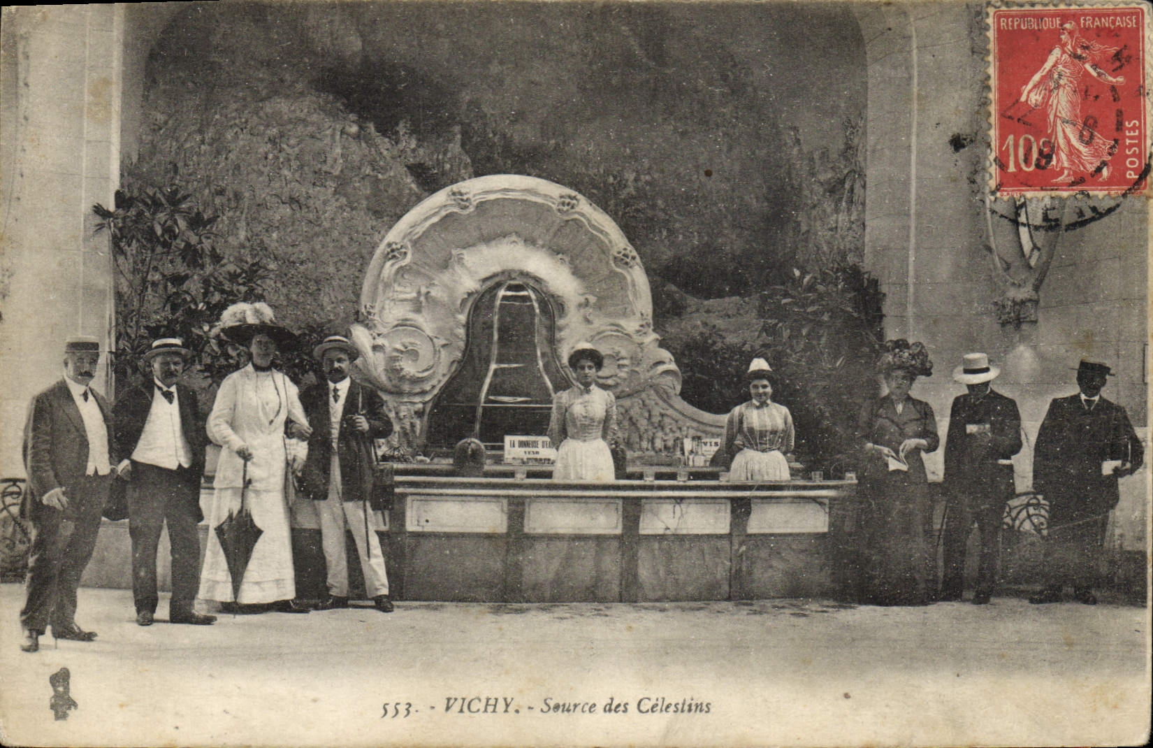 Vichy — Source des Célestins — éditeur Vichy, n° 553