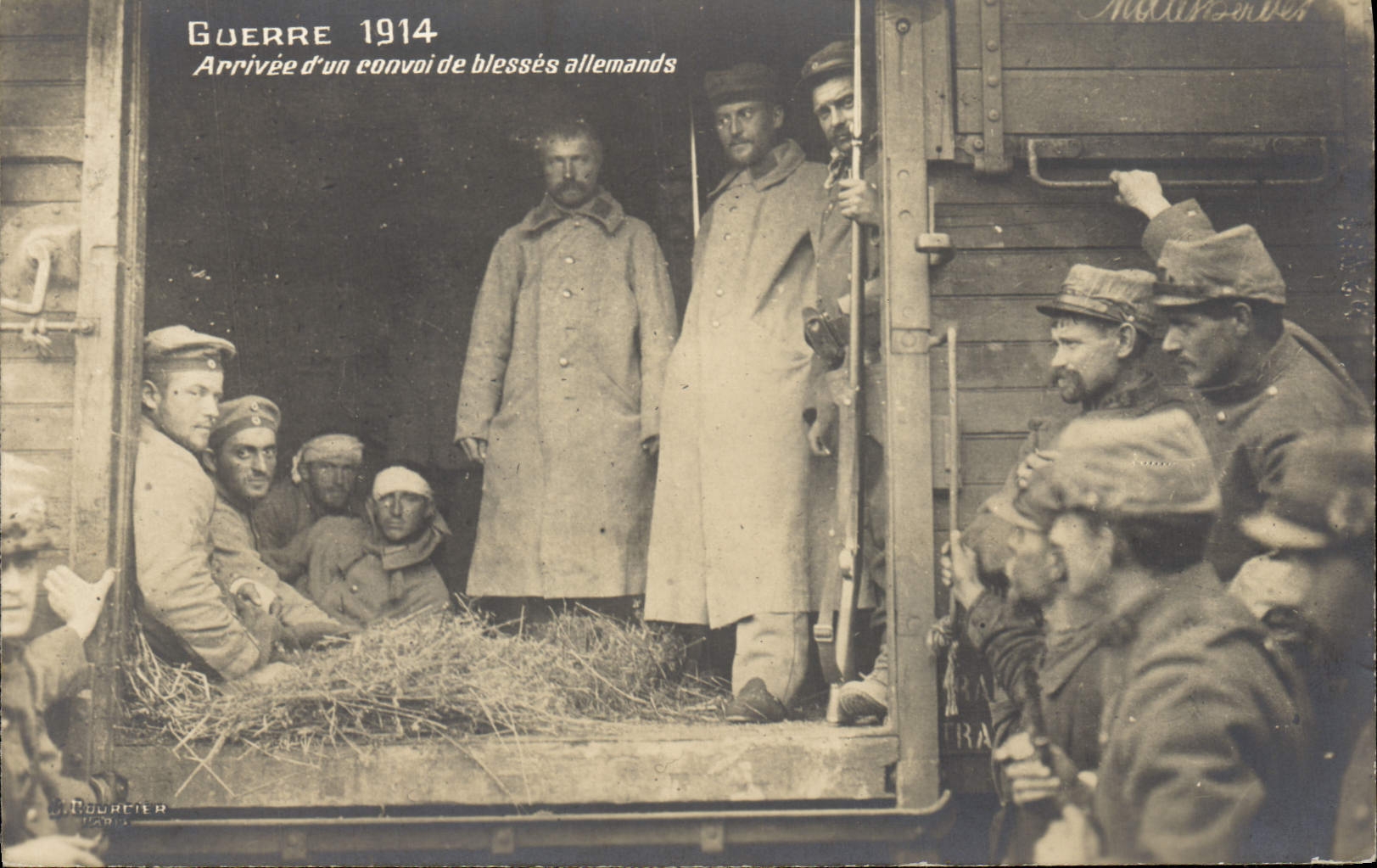 Arrivo di un convoglio di feriti tedeschi — Guerra 1914 — S. ROUCIER, N° 104