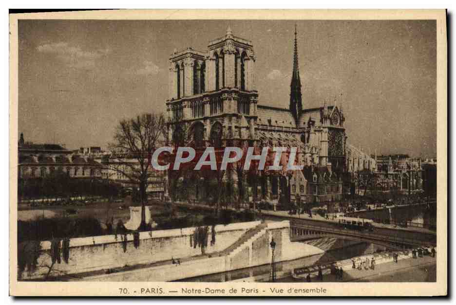 CPA Paris Notre Dame de Paris Vue d'ensemble