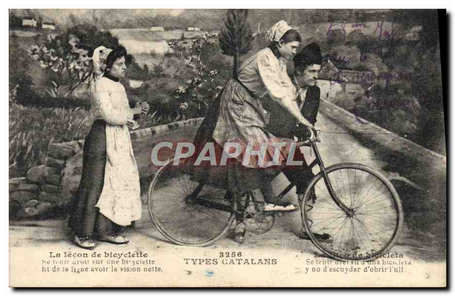 CPA Folklore Types catalans Velo Cycle 