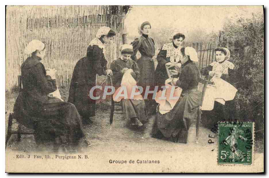 CPA Folklore Groupe de catalanes