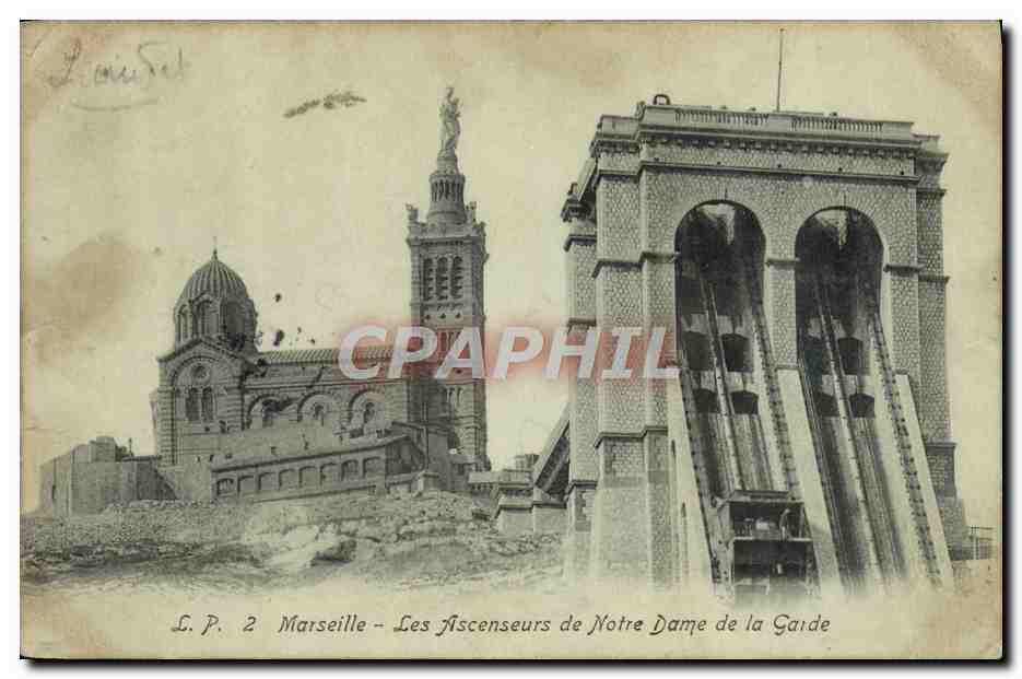CPA Marseille Les Ascenseurs De Notre Dame De La Garde