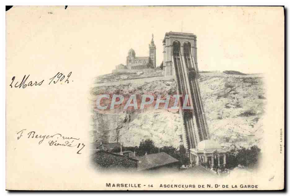 CPA Marseille Les Ascenseurs De Notre Dame De La Garde