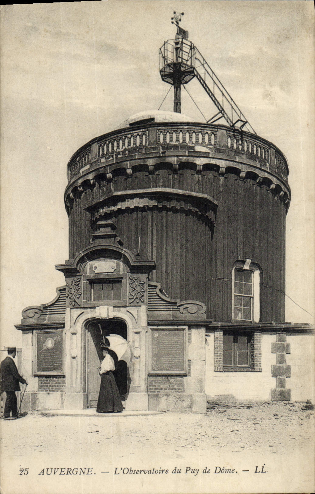 CPA Auvergne L'Observatoire du Puy de Dome 