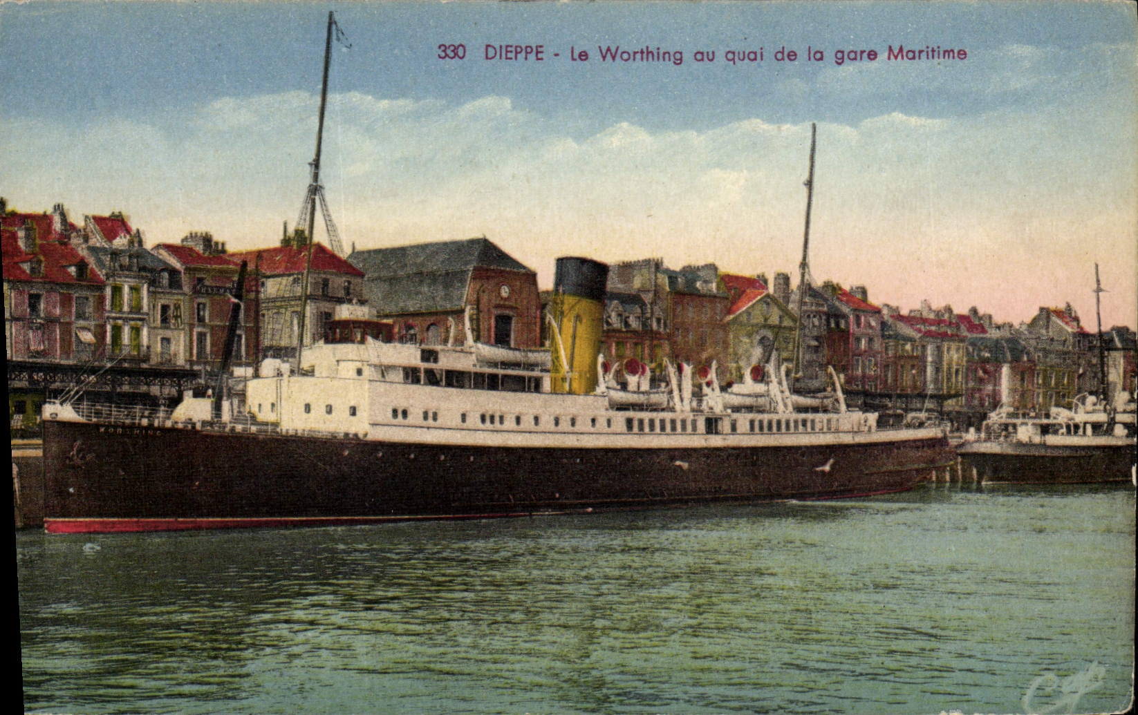 Dieppe - Le Worthing au quai de la gare Maritime — éditeur C° des Arts Photomécaniques, Schiltigheim