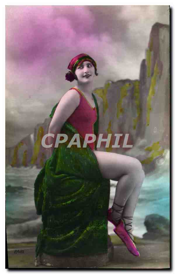 CPA Folklore Maillot de Bains Femme 