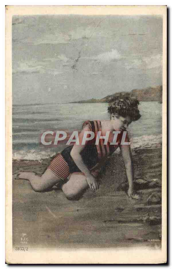 CPA Folklore Maillot de Bains Femme 