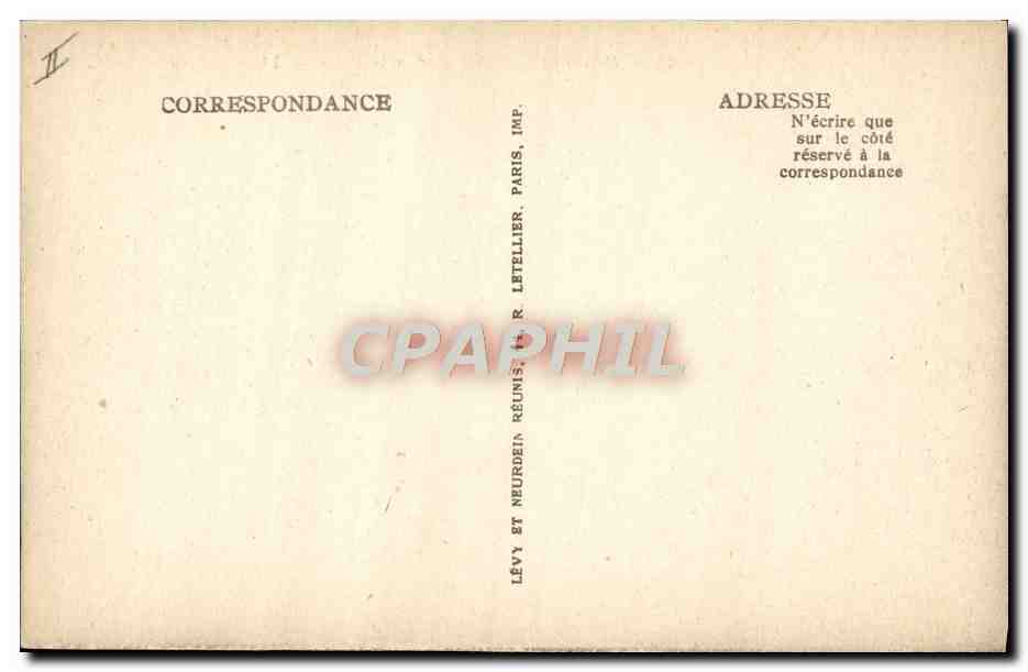 CPA Folklore Maillot de Bains Femme Malo les Bains Sur la plage Enfants — Rückseite
