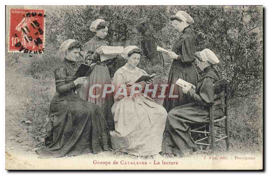 CPA Folklore Groupe de Catalanes La lecture 