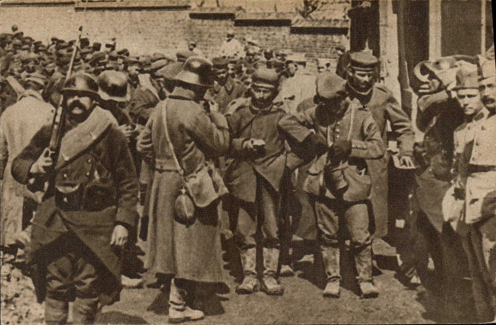 Soldati tedeschi in uniforme — scena di accampamento — editore Anciens États Nubiérgin & Cie, Parigi
