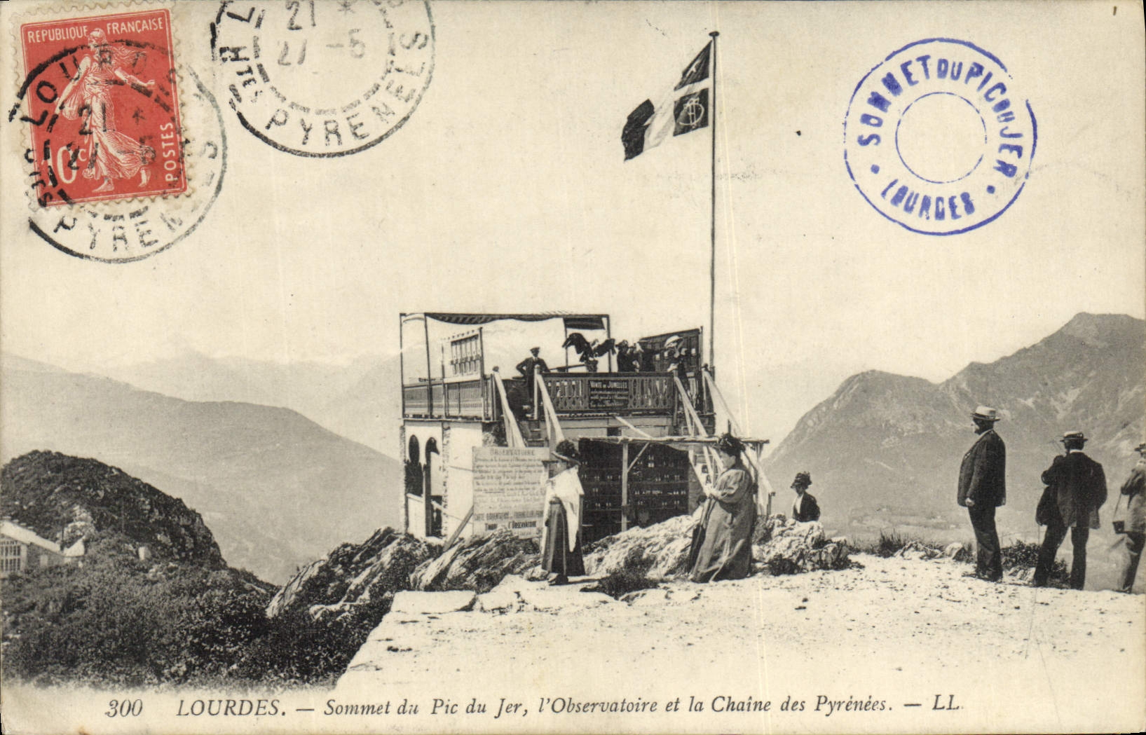 CPA Astronomie Lourdes Sommet du Pic de Jer L'Observatoire et la chaine des Pyrenees