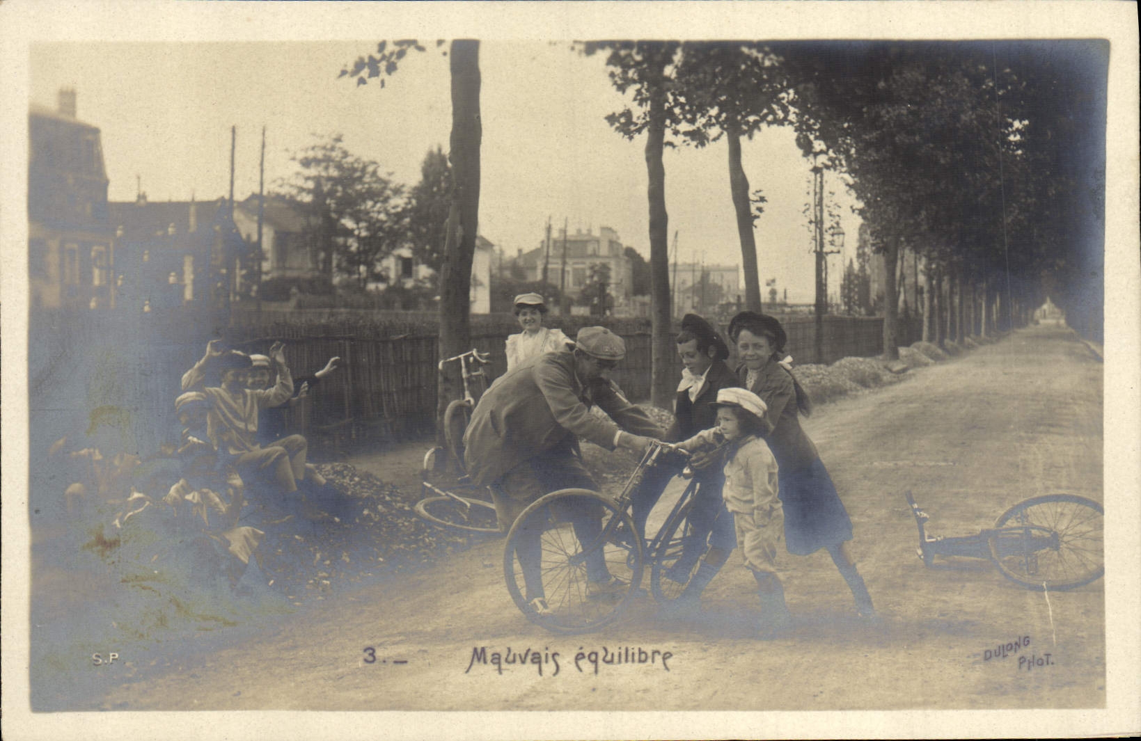 CPA Fantaisie Enfant Velo Cycle