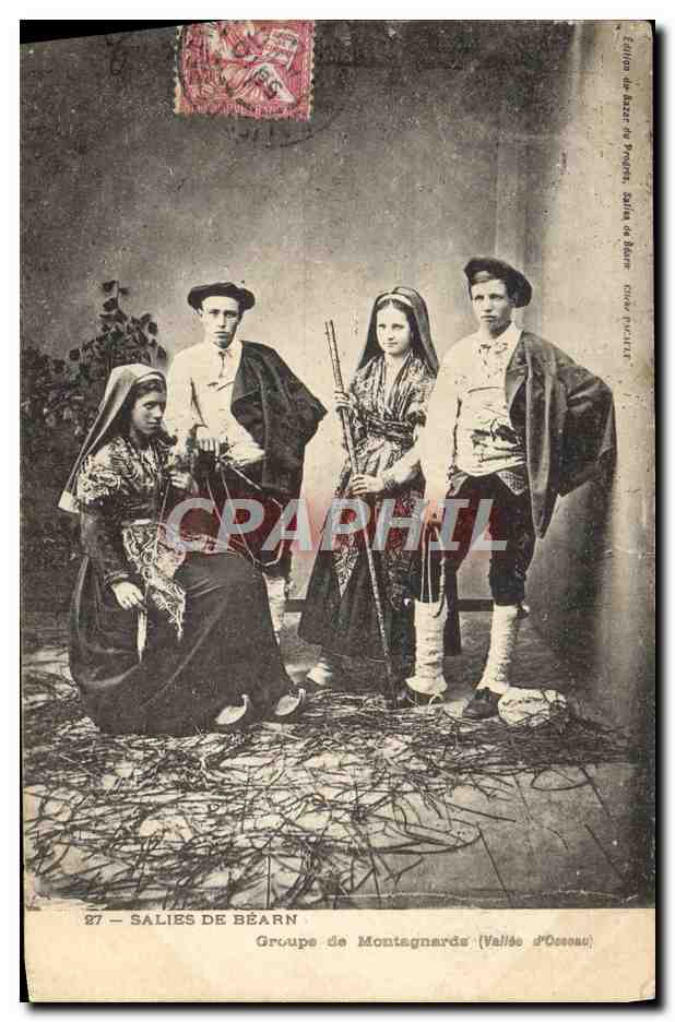 CPA Salies de Bearn Groupe de montagnards Folklore