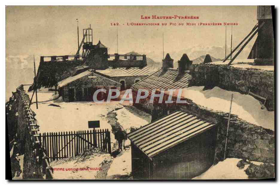 CPA Astronomie Hautes Pyrenees L'Observatoire du Pic du Midi Premiers neiges 