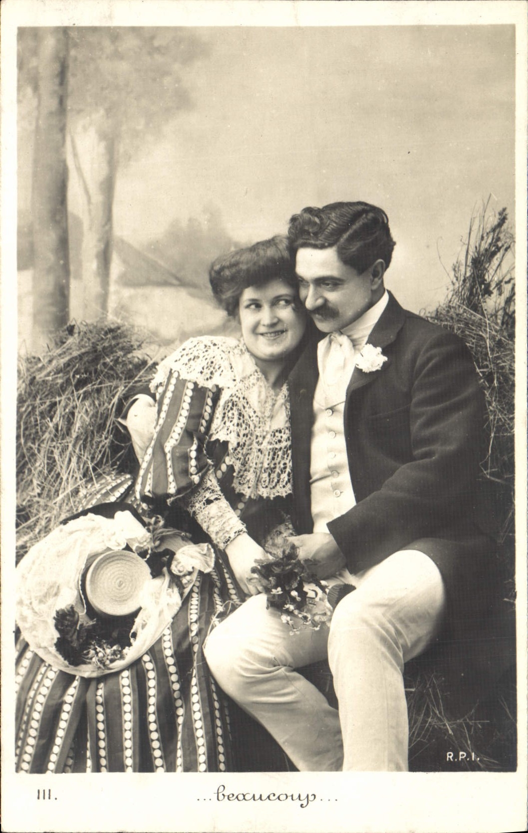 Couple en extérieur — Beaussac — R.P.I. n° III