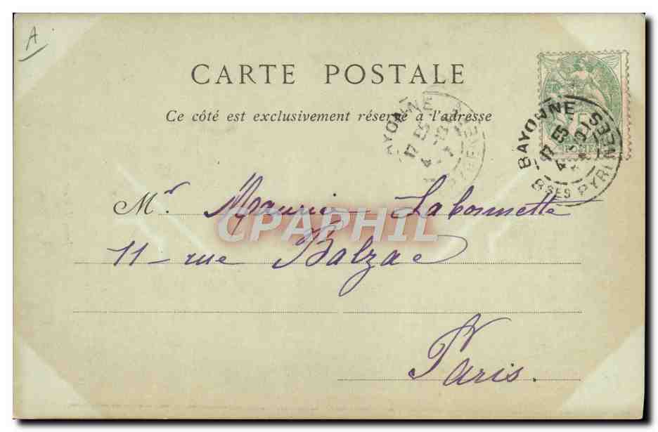 CPA Folklore Pyrenees Jeune femme — Verso