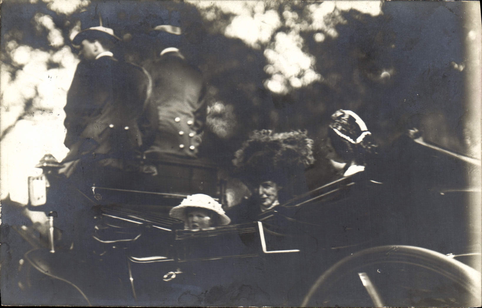 La Princesse Juliana de Hollande — carte postale photographique — M. S. VAZ DIAS, Amsterdam
