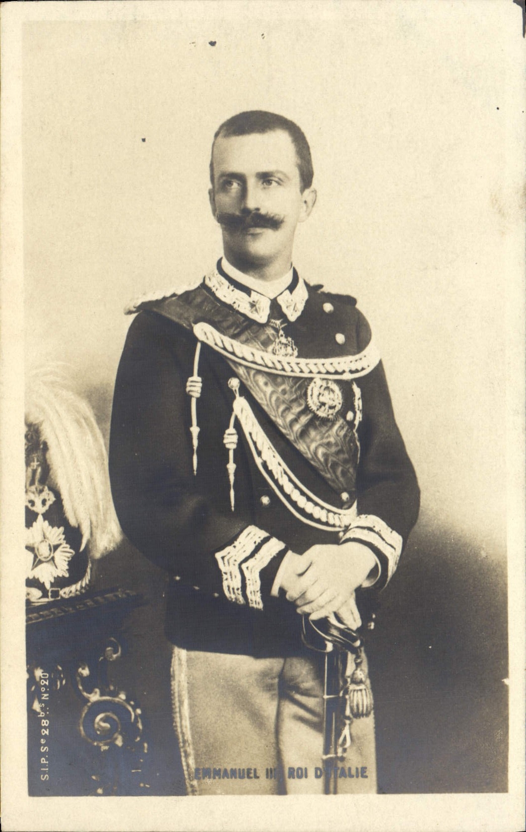 Emmanuel III Roi d'Italie — portrait en uniforme — SIP S.28.220