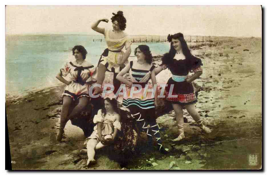 CPA Fantaisie Femmes Maillot de bain Baigneuses