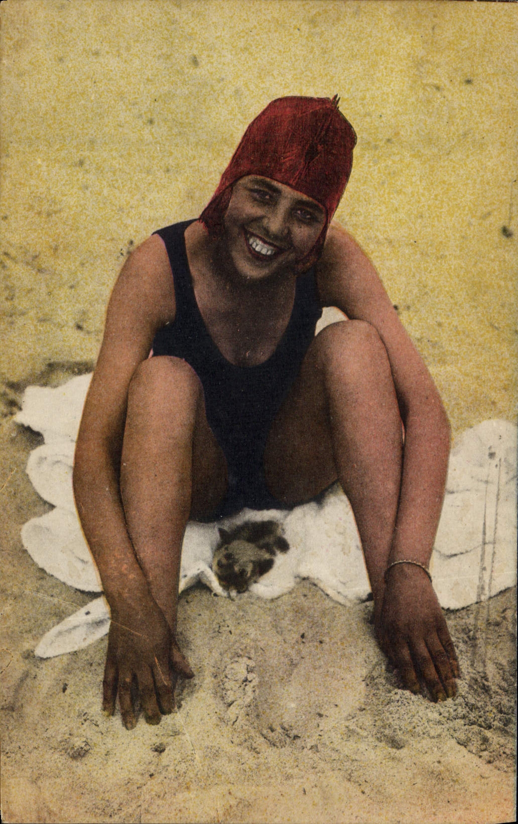 Jeune femme en maillot de bain — NICE — Éditeur A. L. (St-Roch)