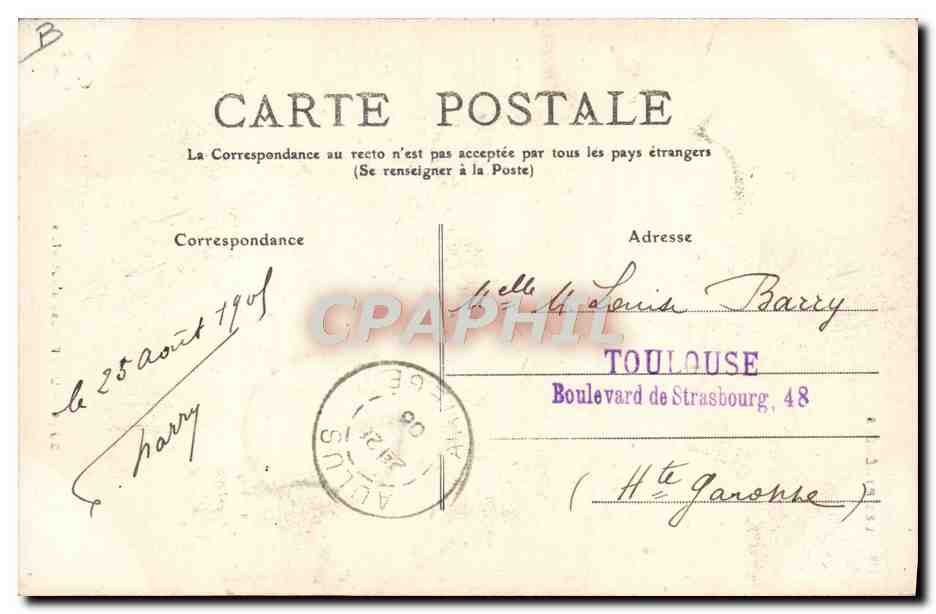 CPA Pyrenees Une fileuse d'autrefois Folklore — Verso