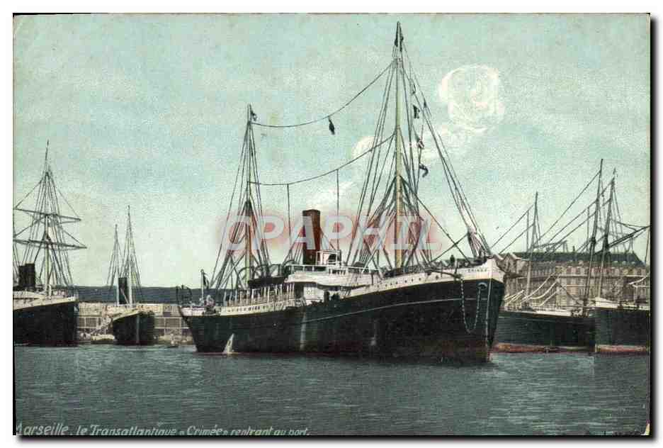 CPA Bateau Paquebot Marseille Le Transatlantique Crimee rentrant au port 