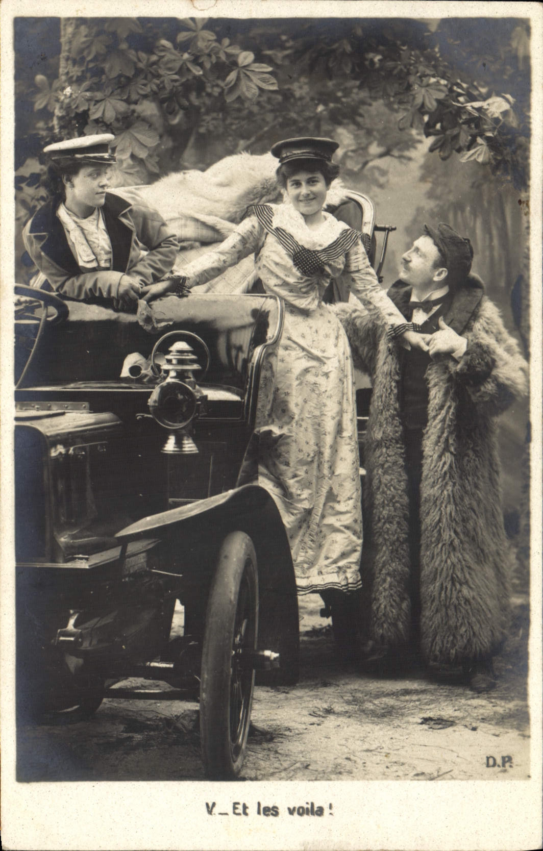 Viaje en coche — V. ¡Y ahí los tienen! — D.P.