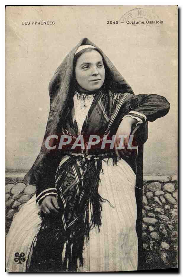 CPA Folklore Pyrenees Costume Ossalois