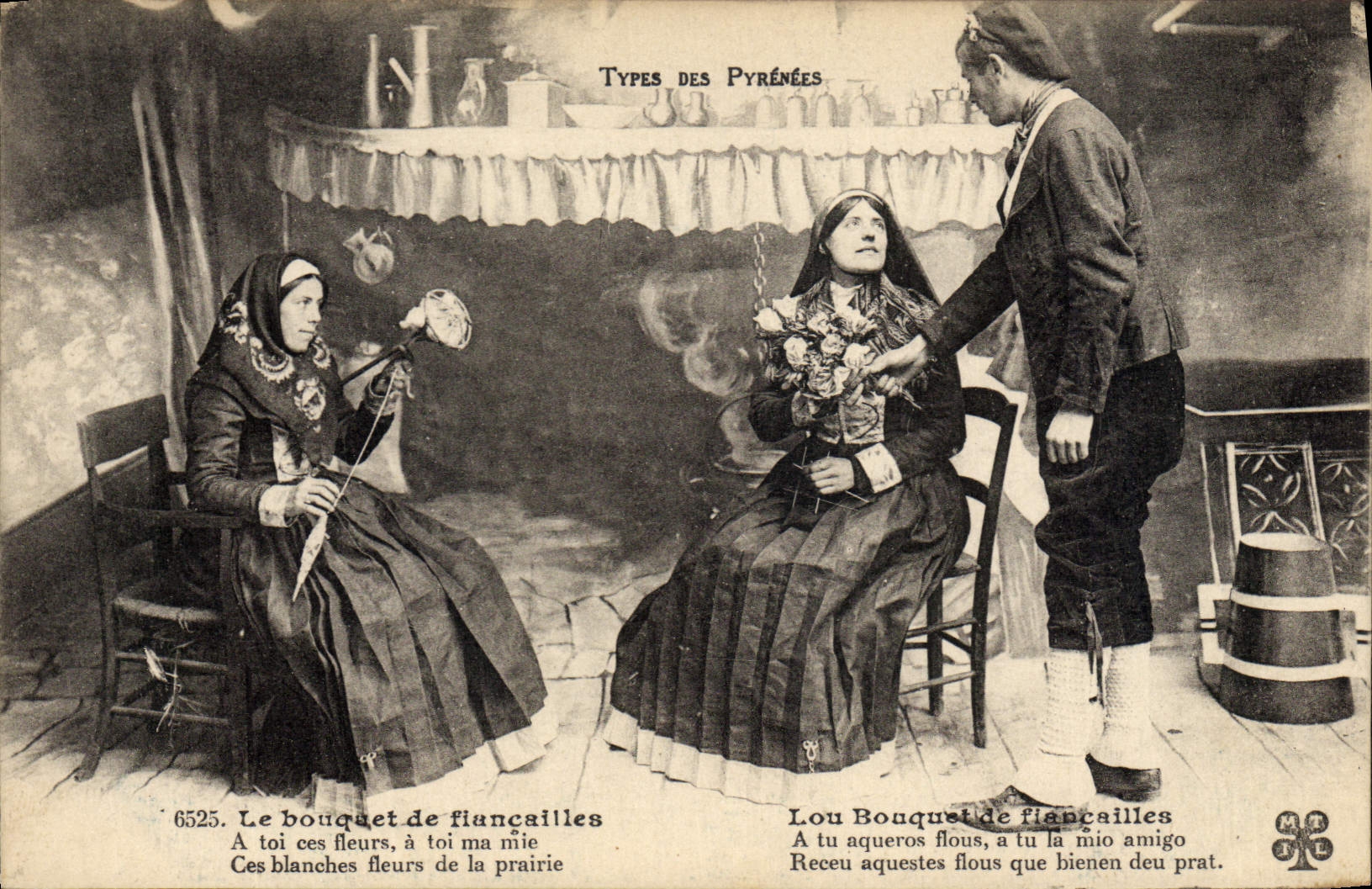 CPA Folklore Pyrenees Le bouquet de fiancailles