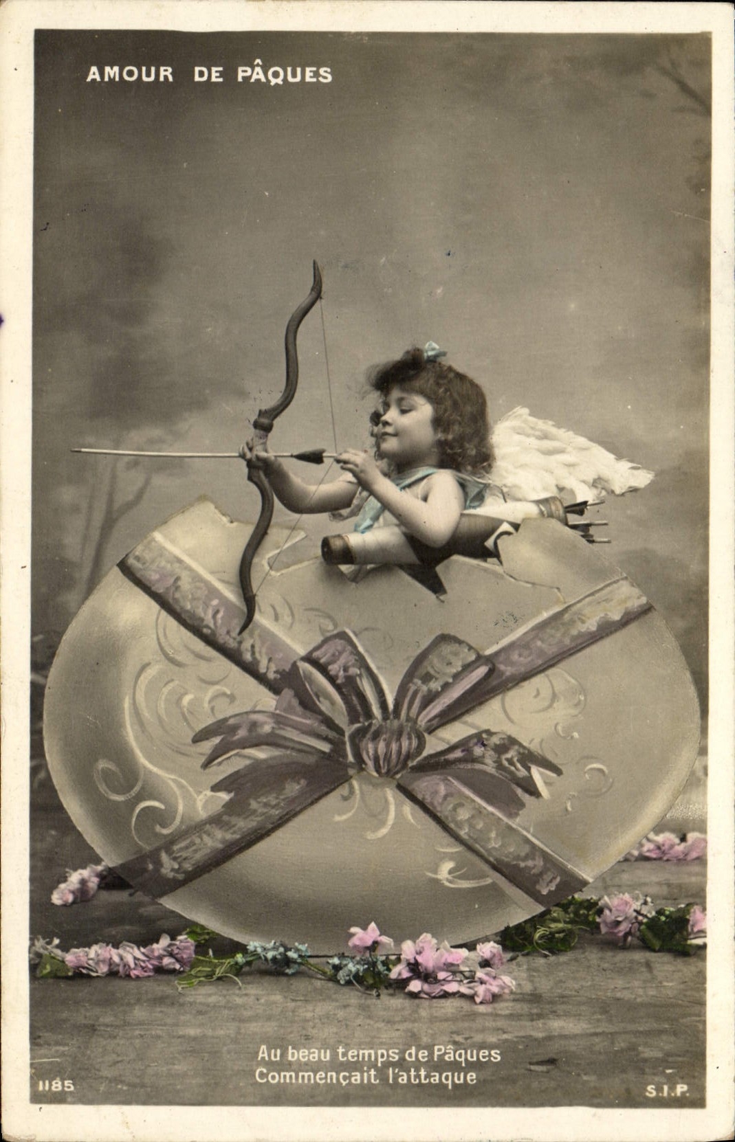 CPA Enfant Arc Fleche Amour de Paques 