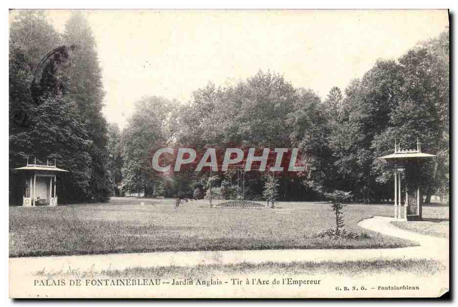 CPA Palais de Fontainebleau Jardin Anglais Tir a l'arc de l'Empereur