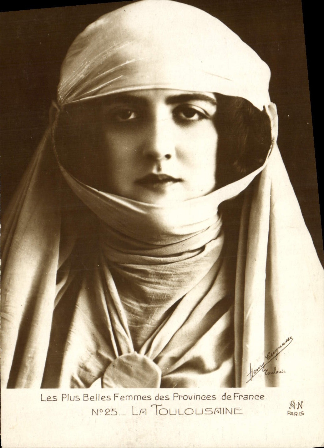 CPA Les reines des provinces de France La Toulousaine
