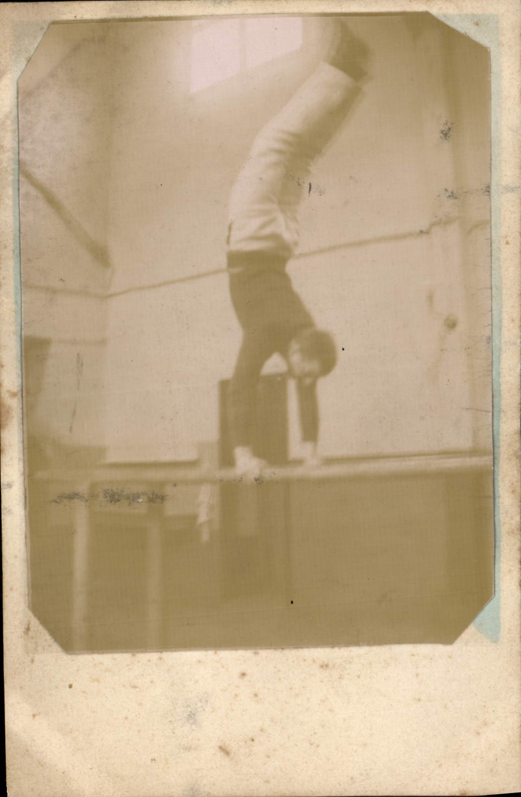Photo Barres Asymétriques Gymnastique
