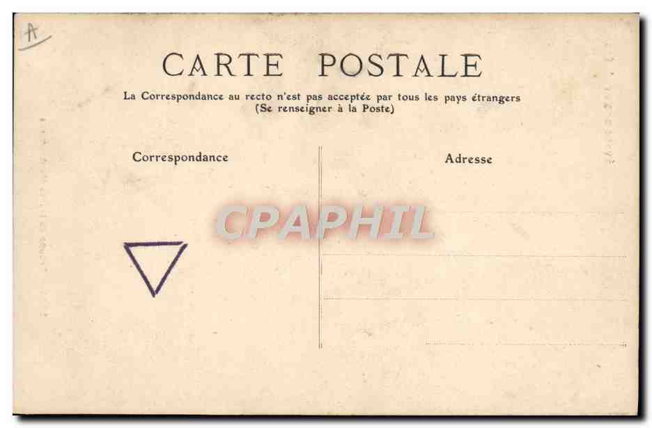 CPA Folklore Pyrenees Groupe de jeunes montagnards Folklore — Verso