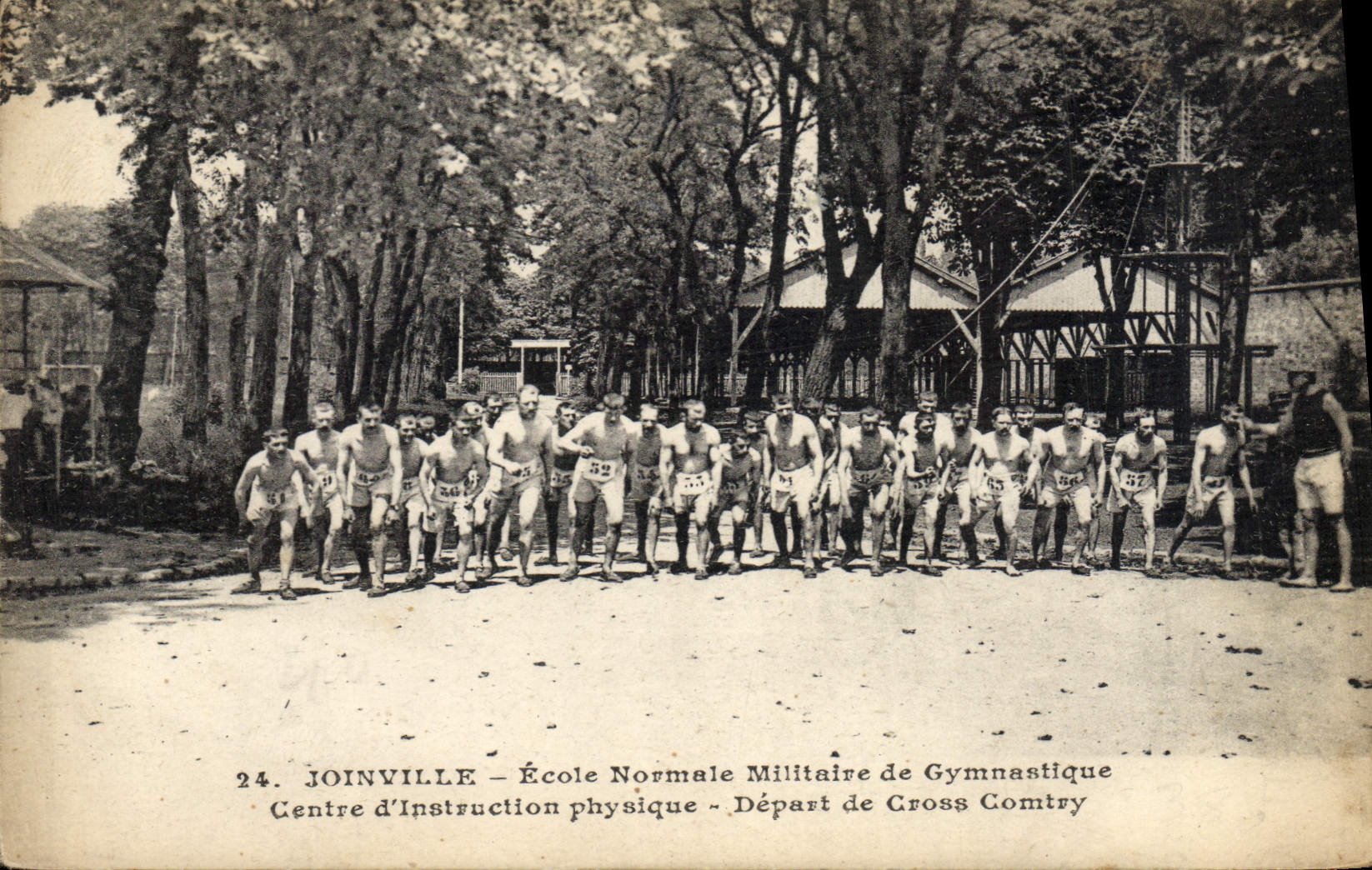 Joinville — École Normale Militaire de Gymnastique — Départ de Cross Comtry