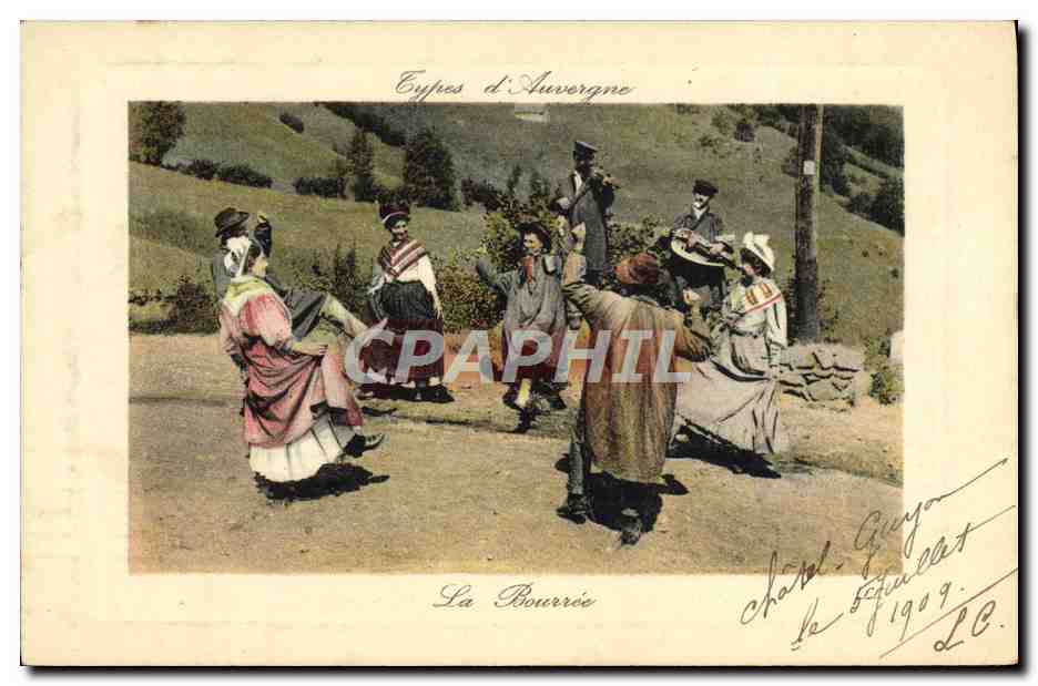 CPA Folklore Types d'Auvergne La bourree