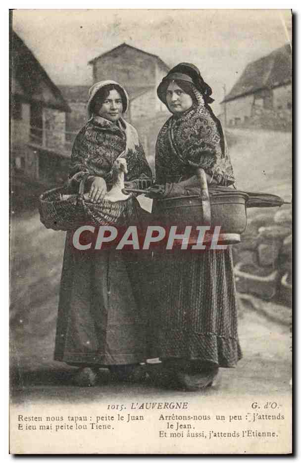 CPA Folklore L'Auvergne 