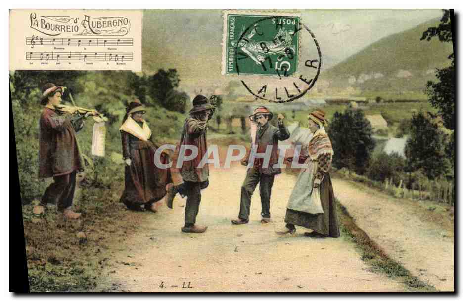 CPA Folklore Types d'Auvergne La bourree 