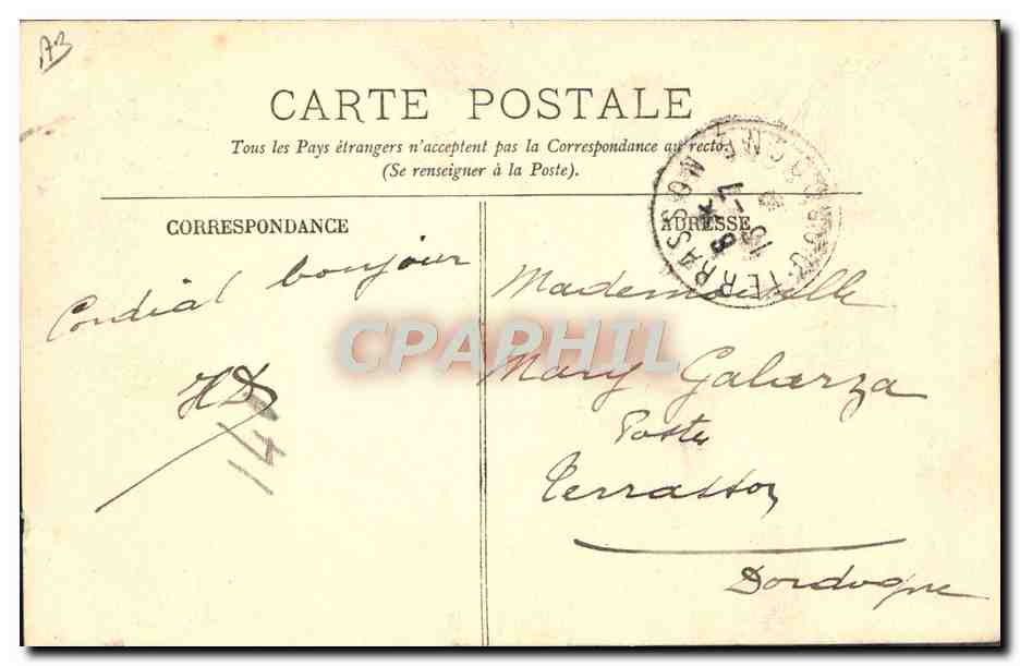 CPA Folklore Types d'Auvergne Vieille paysanne  — Verso