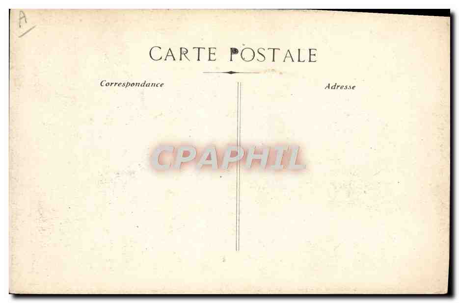 Portrait d'un homme en voiture — scène urbaine — éditeur inconnu — Verso