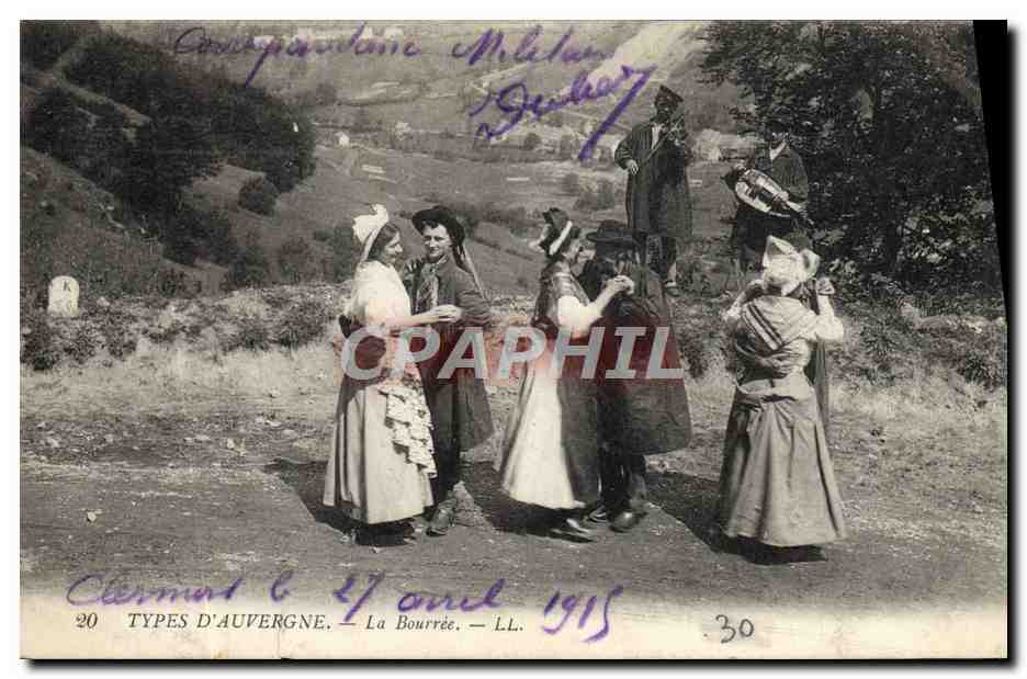 CPA Folklore Auvergne La bourree
