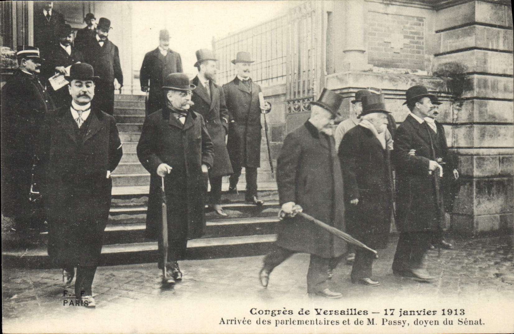 Congrès de Versailles — 17 janvier 1913 — Arrivée des parlementaires et de M. Passy, doyen du Sénat — F. Fleury, Paris