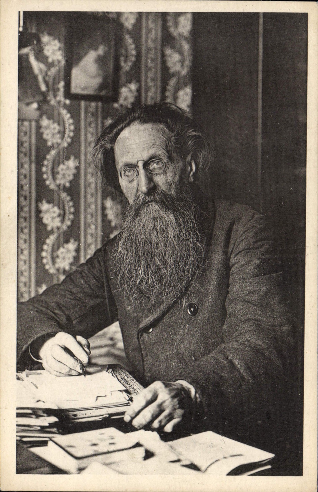 Jules Guesde — portrait writing — Edition of L'Humanité and the Socialist Party