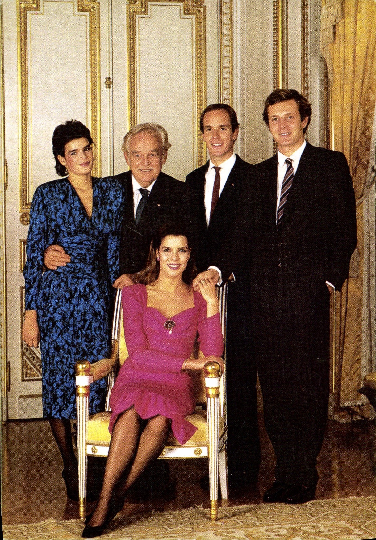 La famille royale de Monaco — S.A.S. Le Prince Souverain, S.A.S. Le Prince Héréditaire, S.A.S. La Princesse Caroline, M. Stefano Casiraghi — éditeur CPAPHIL, n° III